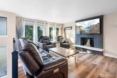 2503 25th St SE, Puyallup, WA 98374 - Photo 13