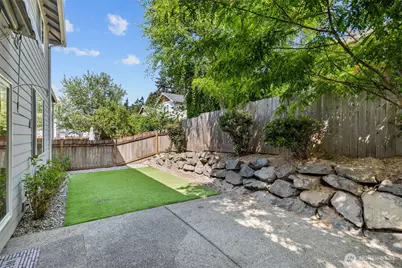 2528 Camas Avenue NE, Renton, WA 98056 - Photo 7