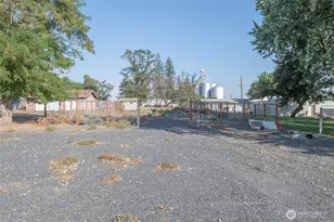 202 W 1st St, Prescott, WA 99348 - Photo 5