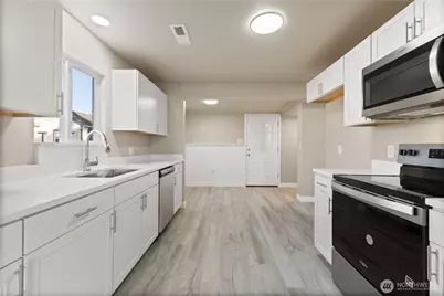 639 Elizabeth St, Sumner, WA 98390 - Photo 7