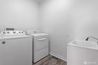 25329 103rd Avenue E, Graham, WA 98338 - Photo 29