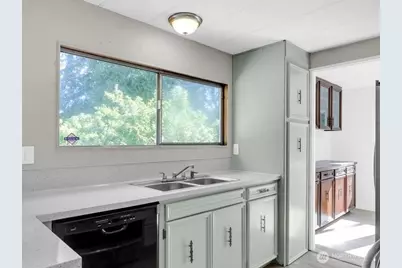 15430 SE 116th Street, Renton, WA 98059 - Photo 11