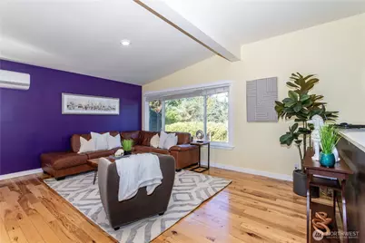 3905 NE 6th Street, Renton, WA 98056 - Photo 3