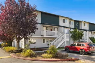 8823 Holly Dr, Everett, WA 98208 - Photo 3