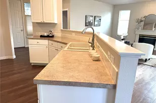 702 SE Creekside Dr, College Place, WA 99324 - Photo 13