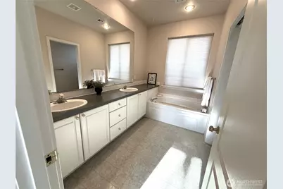 702 SE Creekside Drive, College Place, WA 99324 - Photo 19