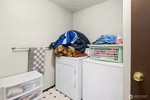 429 37th St SE, Auburn, WA 98002 - Photo 17