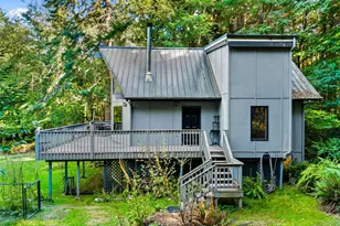 110 E Beach Shore Dr, Shelton, WA 98584 - Photo 3