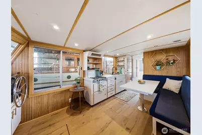 2401 N Northlake Way, Seattle, WA 98103 - Photo 1