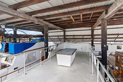 2401 N Northlake Way, Seattle, WA 98103 - Photo 13