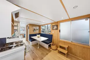 2401 N Northlake Way, Seattle, WA 98103 - Photo 5