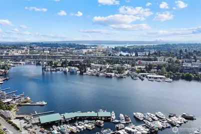 2401 N Northlake Way, Seattle, WA 98103 - Photo 23