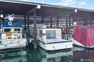 2401 N Northlake Way, Seattle, WA 98103 - Photo 21