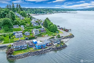 1811 Bay Street, Port Orchard, WA 98366 - Photo 5