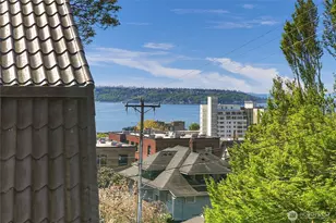 223 W Kinnear Pl, Seattle, WA 98119 - Photo 9