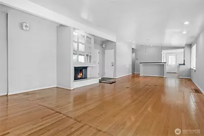 223 W Kinnear Place, Seattle, WA 98119 - Photo 13