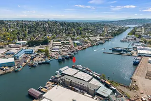 1080 W Ewing Pl, Seattle, WA 98119 - Photo 23