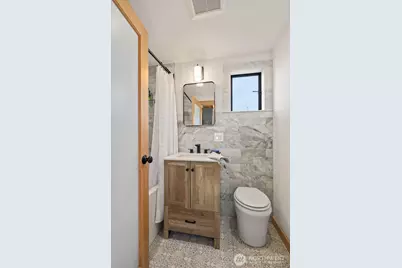 1080 W Ewing Place #0-P, Seattle, WA 98119 - Photo 11