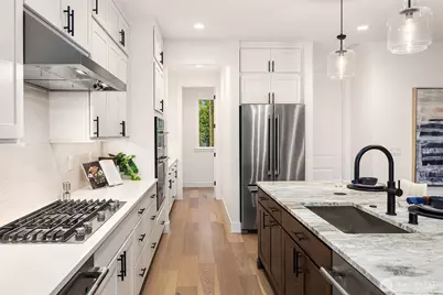 14870 Site 5 NE 2nd Court, Bellevue, WA 98007 - Photo 17