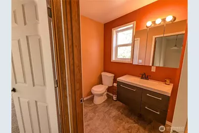 1306 Mt. Brynion Street, Kelso, WA 98626 - Photo 13