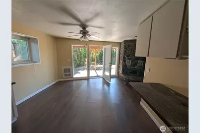 1306 Mt. Brynion Street, Kelso, WA 98626 - Photo 21