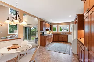 3712 W 12th St, Anacortes, WA 98221 - Photo 9