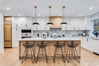 10661 Forbes Creek Drive, Kirkland, WA 98033 - Photo 13