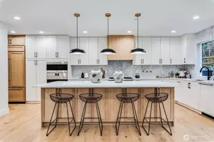 10661 Forbes Creek Dr, Kirkland, WA 98033 - Photo 13