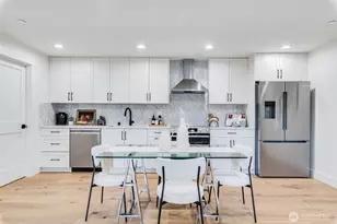 10661 Forbes Creek Dr, Kirkland, WA 98033 - Photo 31