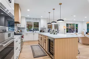 10661 Forbes Creek Dr, Kirkland, WA 98033 - Photo 11