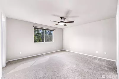 930 Cove View Circle, Oak Harbor, WA 98277 - Photo 17