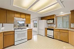 1218 H St, Auburn, WA 98002 - Photo 9