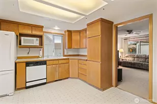 1218 H St, Auburn, WA 98002 - Photo 11