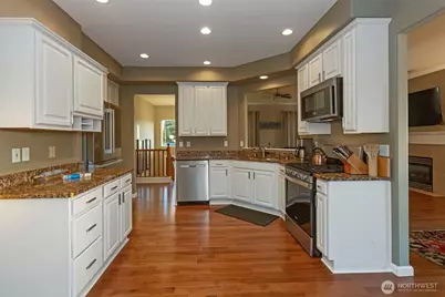 6006 Osprey Circle, Bremerton, WA 98312 - Photo 9