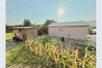 825 2nd Avenue N, Okanogan, WA 98840 - Photo 9