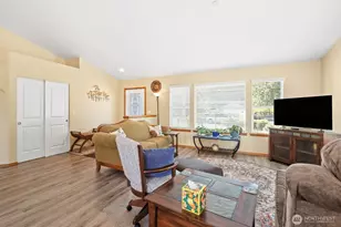 2439 W 12th St, Port Angeles, WA 98363 - Photo 7