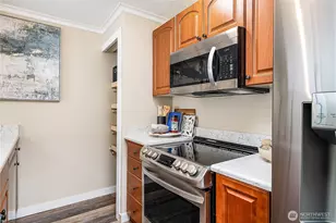 19230 Forest Park Dr NE, Lake Forest Park, WA 98155 - Photo 9