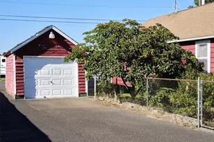 115 Whalen Loop Rd, Woodland, WA 98674 - Photo 5