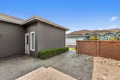 1845 Maple Street #2, Wenatchee, WA 98801 - Photo 5