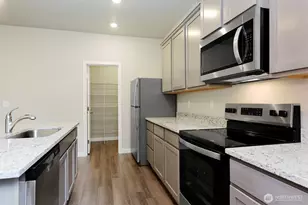 8507 13th Ave E, Tacoma, WA 98445 - Photo 9