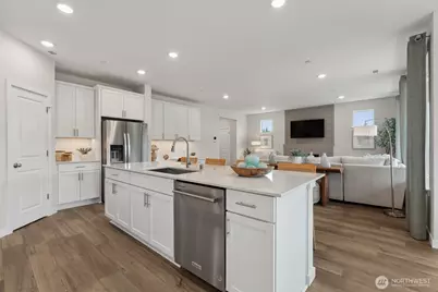 3951 McCormick Village Drive, Bremerton, WA 98312 - Photo 11