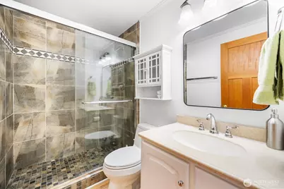 2400 E Howell Street #G, Seattle, WA 98122 - Photo 21