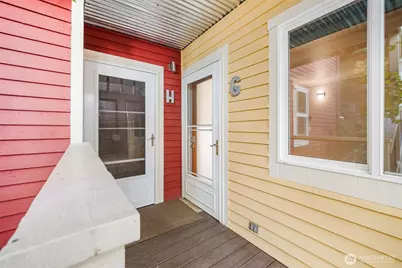 2400 E Howell Street #G, Seattle, WA 98122 - Photo 3