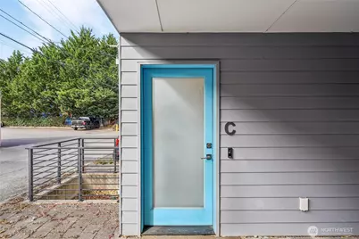 6325 34th Avenue SW #C, Seattle, WA 98126 - Photo 3