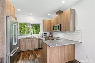 6325 34th Ave SW, Seattle, WA 98126 - Photo 7