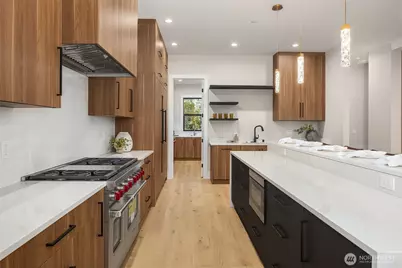 1630 104th Avenue SE, Bellevue, WA 98004 - Photo 7