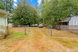 18328 Ashworth Ave N, Shoreline, WA 98133 - Photo 15