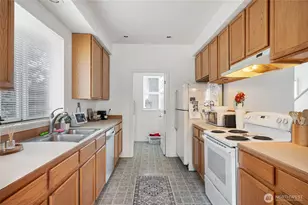 620 SW 155th St, Burien, WA 98166 - Photo 13