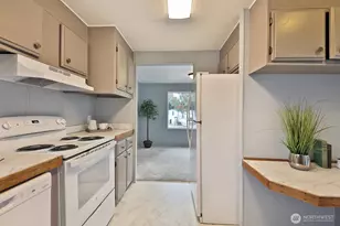 700 NW Crosby Ave, Oak Harbor, WA 98277 - Photo 7