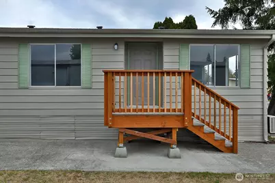 700 NW Crosby Avenue #35, Oak Harbor, WA 98277 - Photo 3